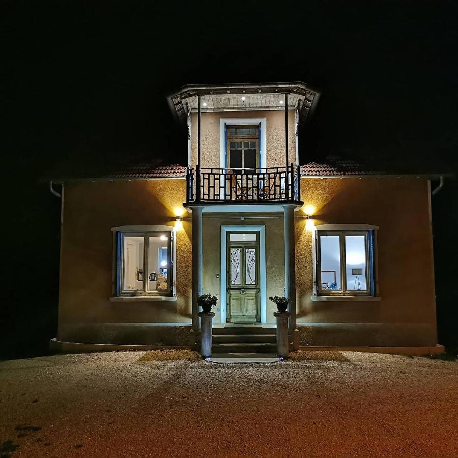 La Maison Fleur De Frangipanier Bed & Breakfast Saint-Genix-sur-Guiers Екстериор снимка